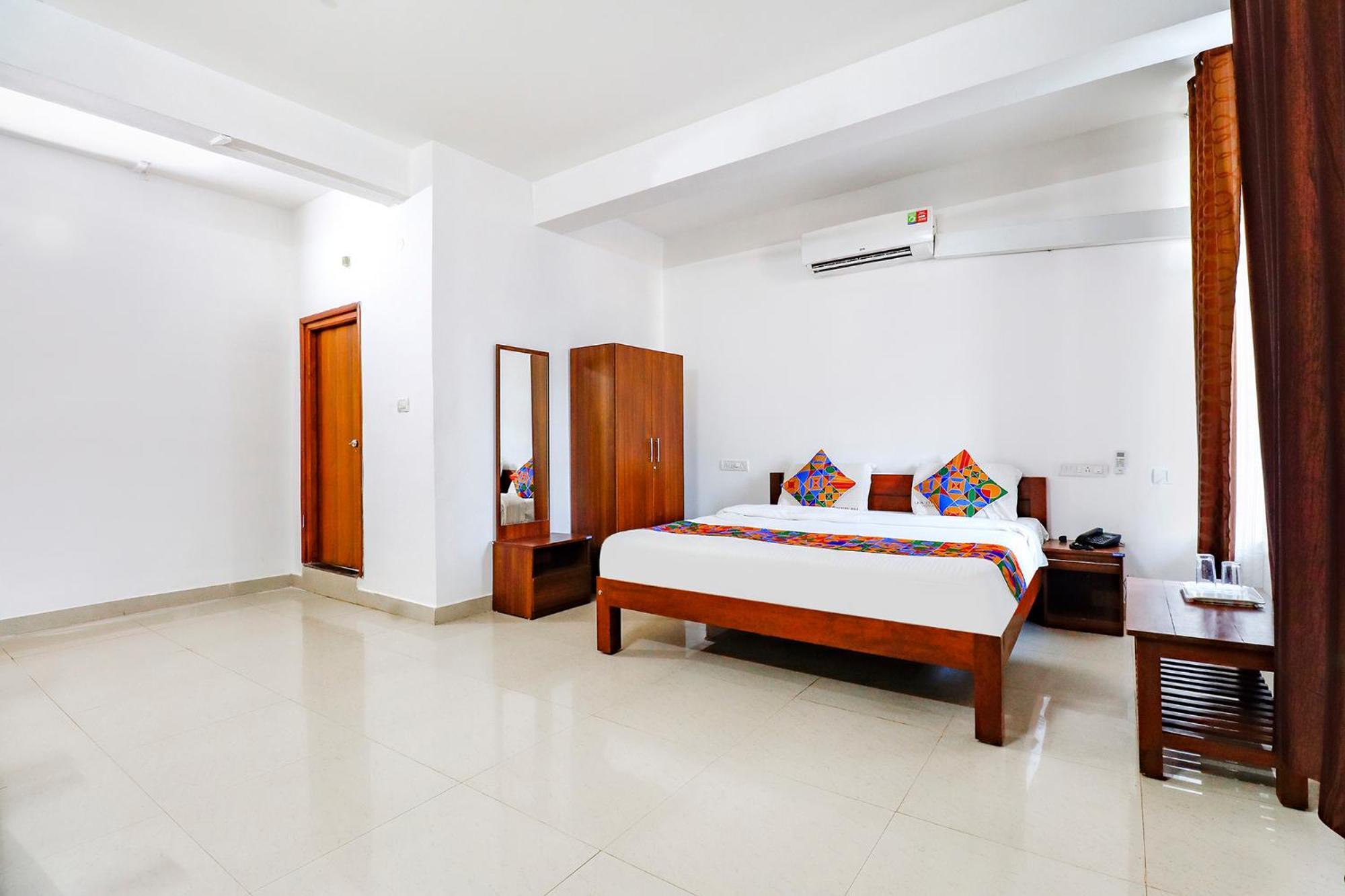 Fabhotel Raj Residency - 1Km From Madikeri Fort Exterior photo