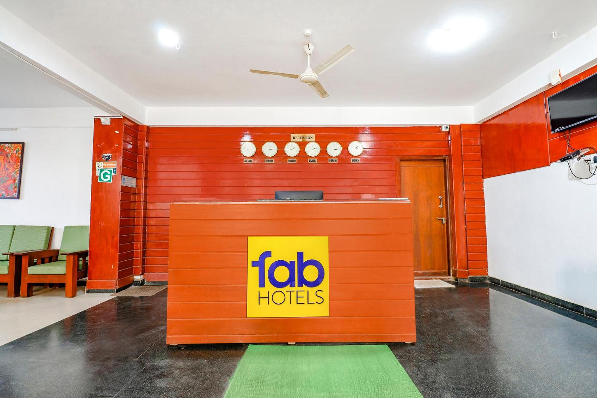 Fabhotel Raj Residency - 1Km From Madikeri Fort Exterior photo