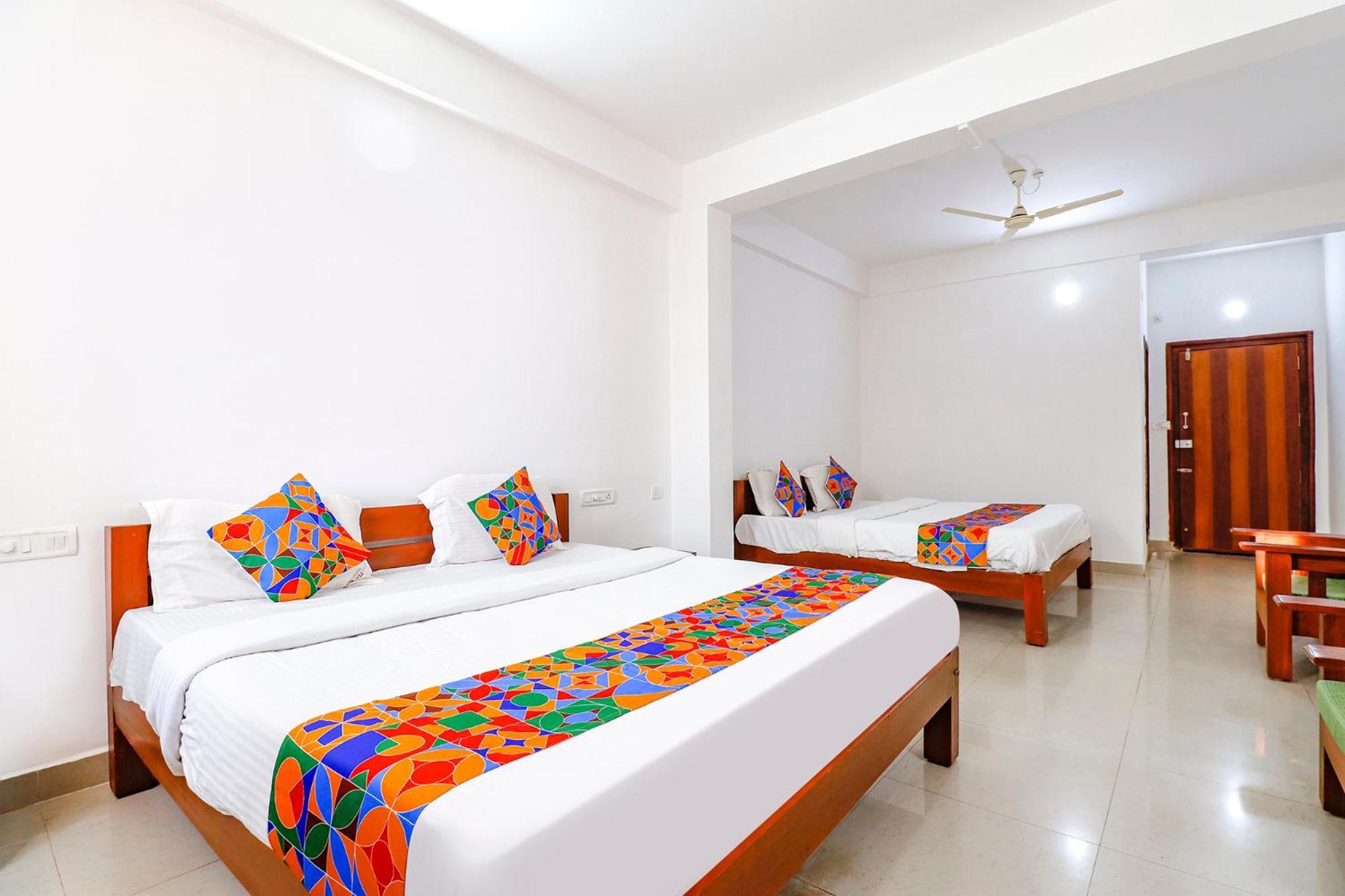 Fabhotel Raj Residency - 1Km From Madikeri Fort Exterior photo